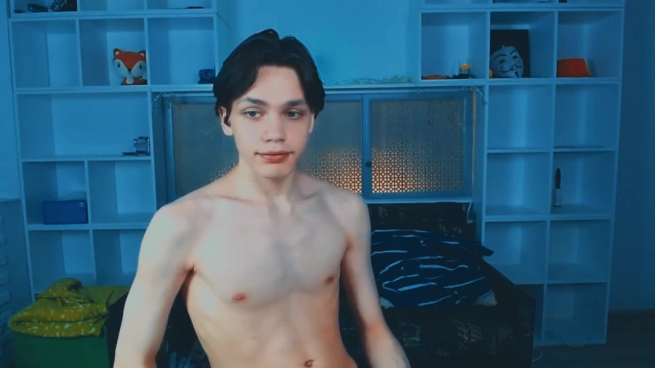 Cumming on cam with twink daddy muscle bareback cock 20