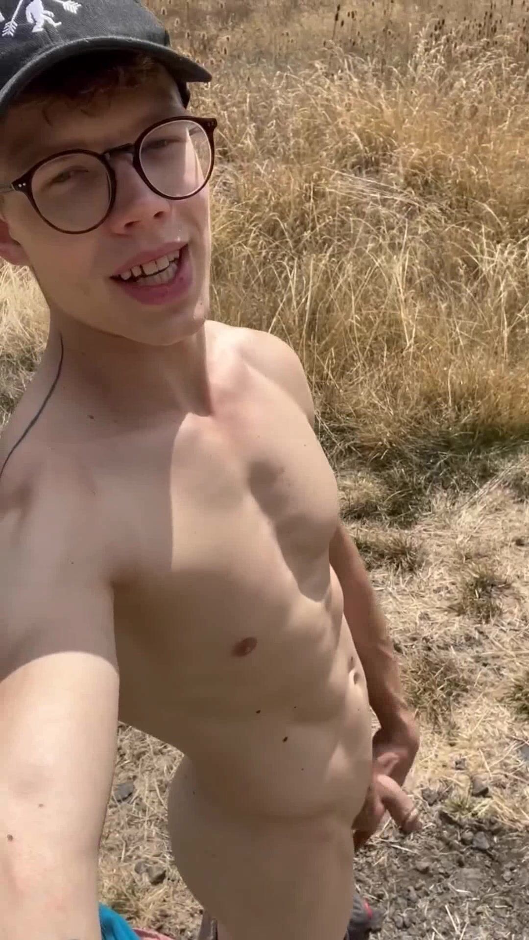 Feel free feel good bareback twink daddy muscle cock