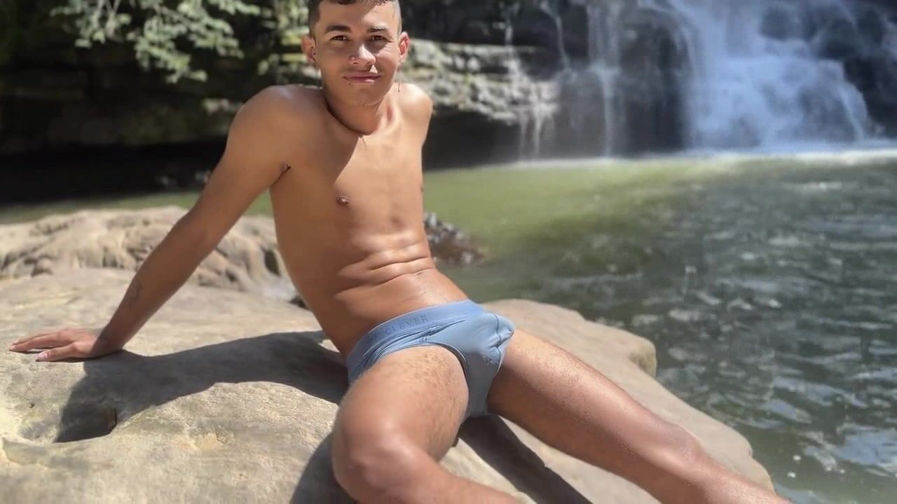 Geiler twink daddy muskel bareback schwanz im sommersun