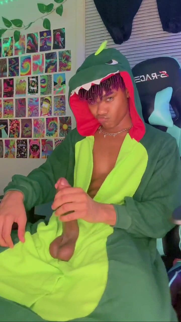 Look @ my hard boner 4