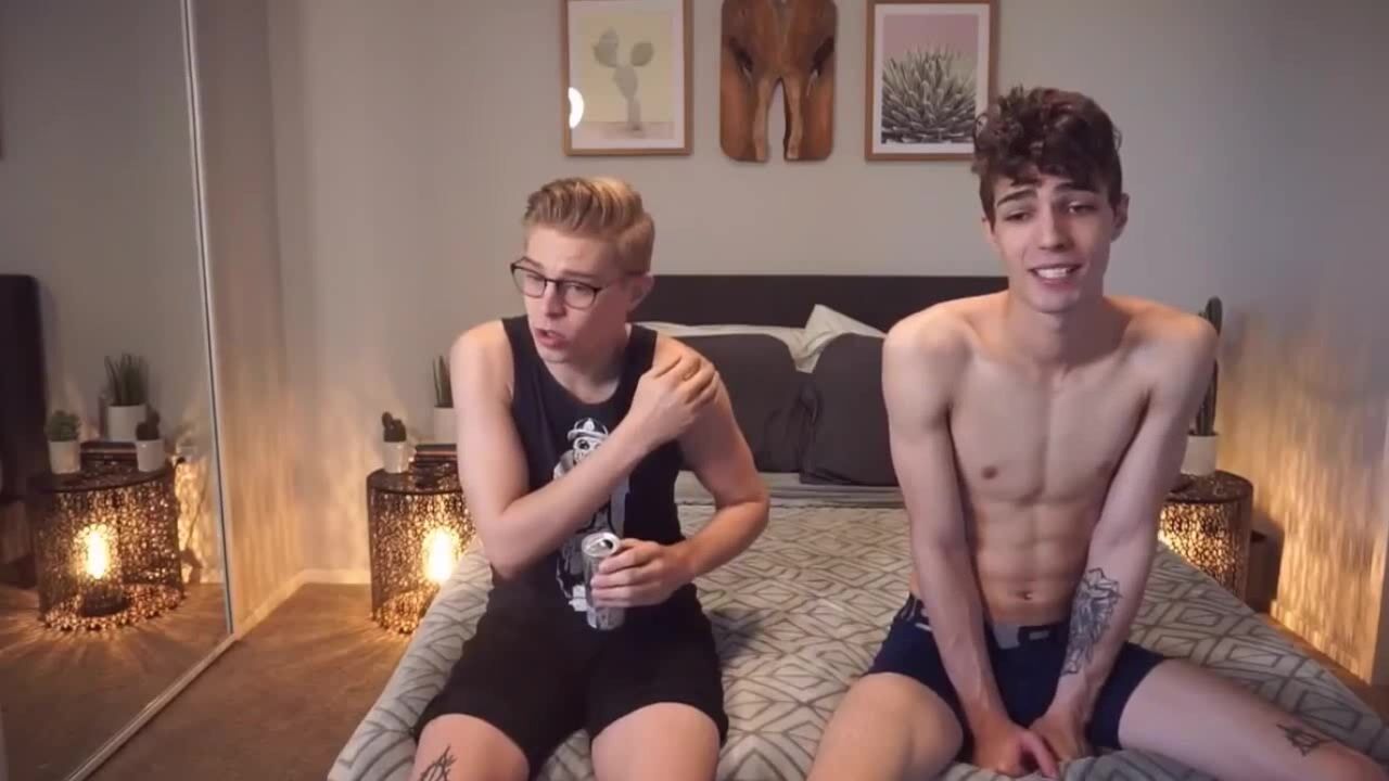 Hbw cam couple nude guys bareback muscle daddy twink cock