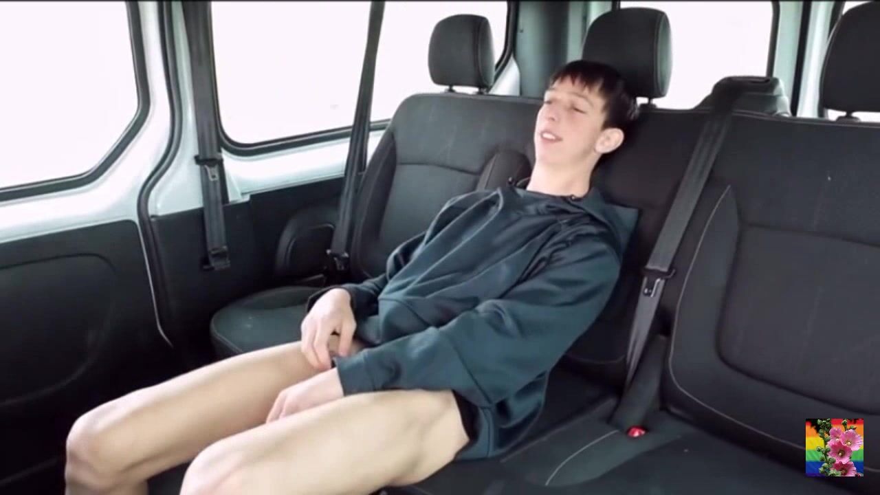 与肌肉爹地和瘦男孩无套出租车之旅