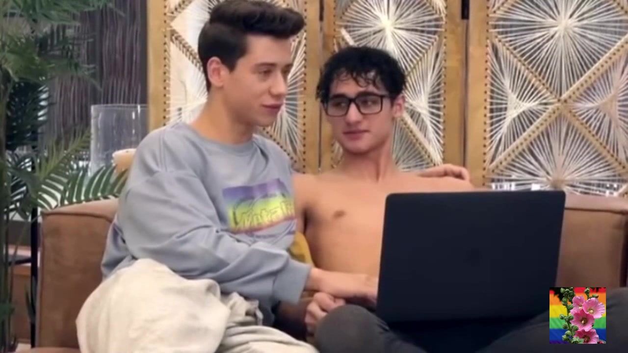 Sex lessons with twink and daddy