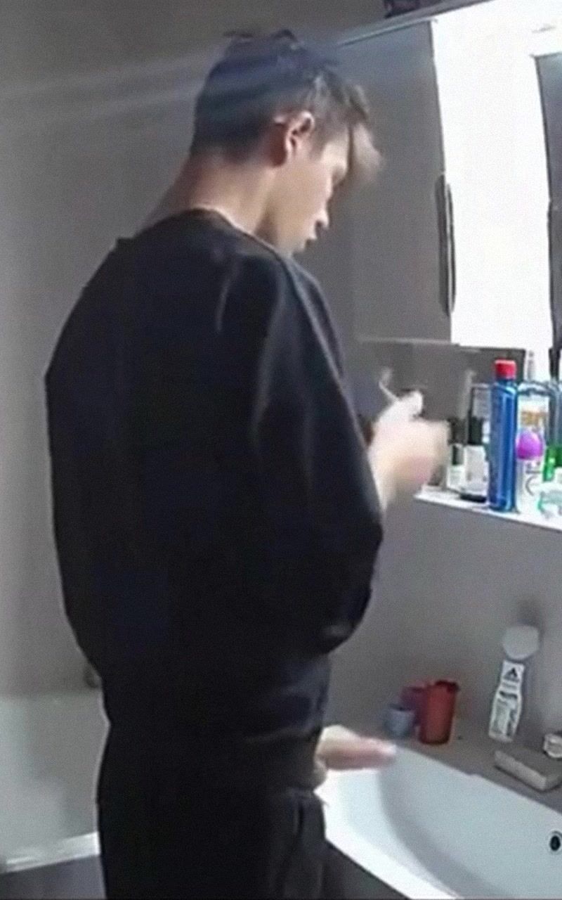 Twink daddy muscle bareback cock cum sink