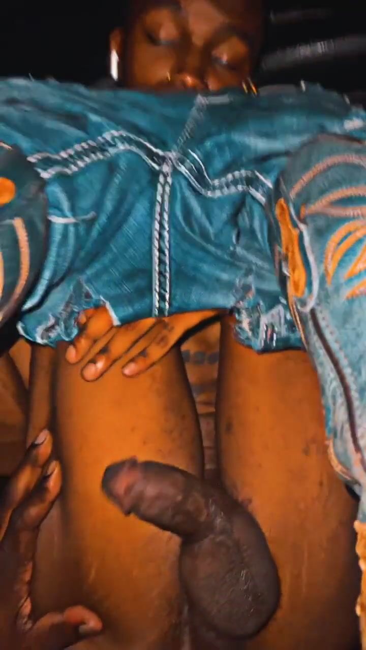 Thick dick daddy left work early just to bareback me raw