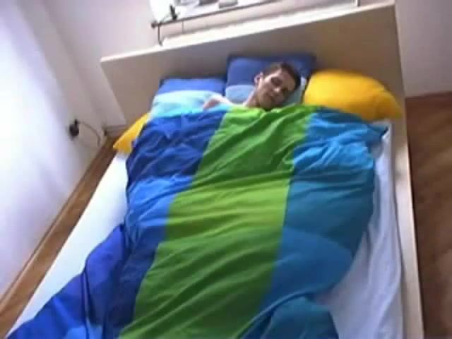 Twink starts his day right with gay porn