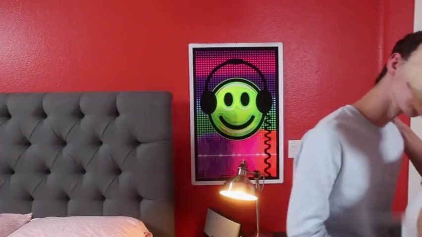 Happy face headphones twink bareback cock
