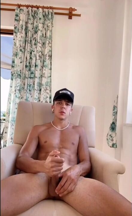 Hektor jerking