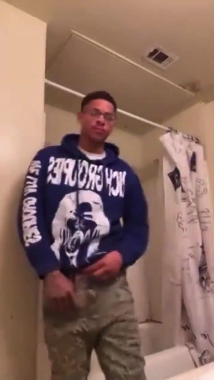 Light skin cam boy made me obsessed - porn