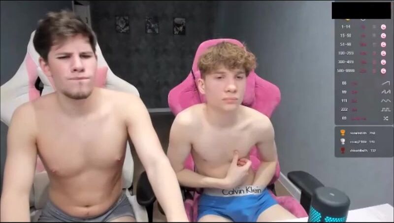 Adolescentes gay de vacaciones, acción sexual en webcam