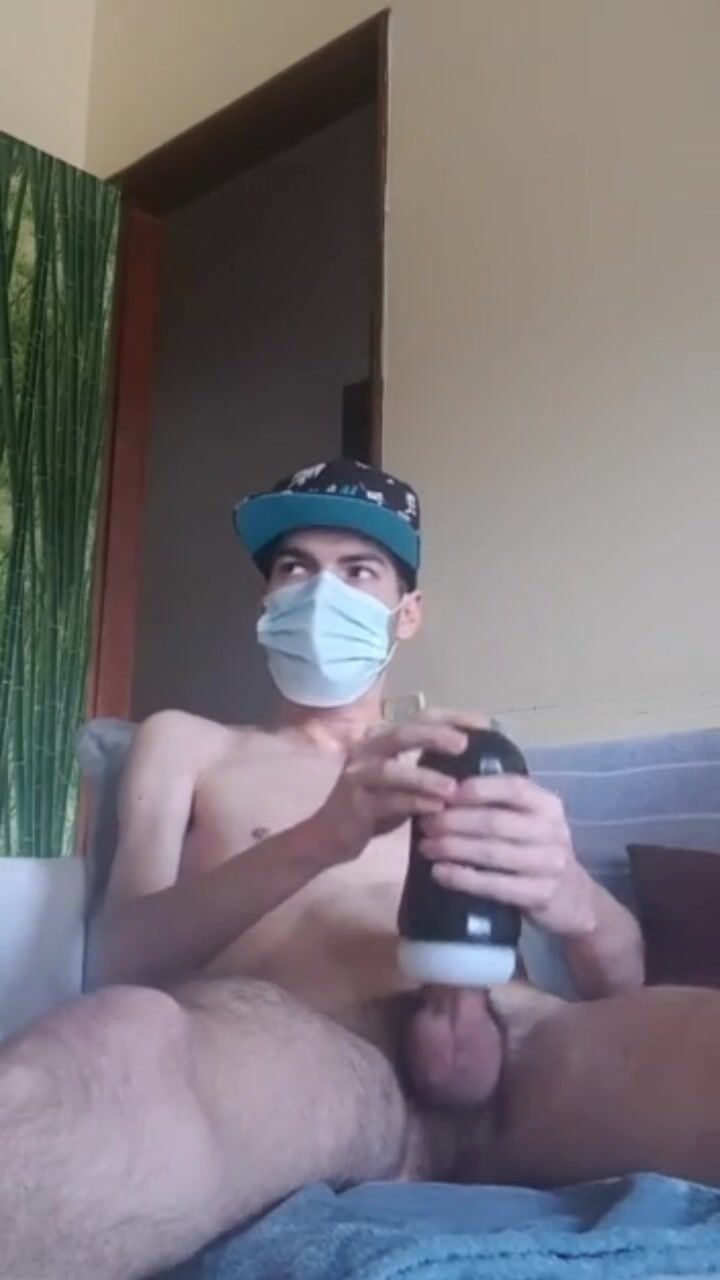 وحيدًا مع fleshlight في البيت