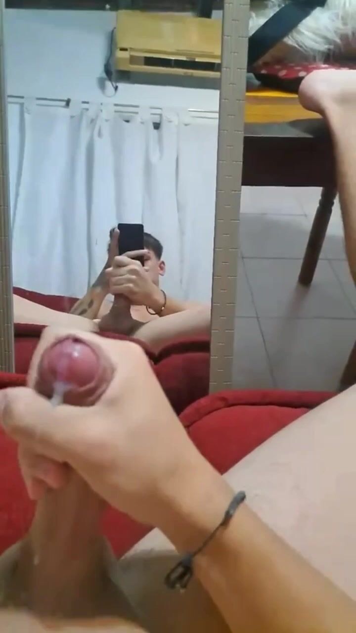 Sessão de punheta em casa