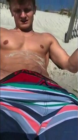 Frat boy gets horny on the beach