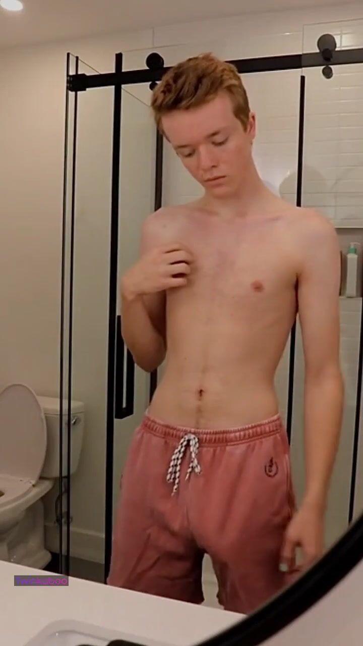 Ginger twink wanks hard in bathroom