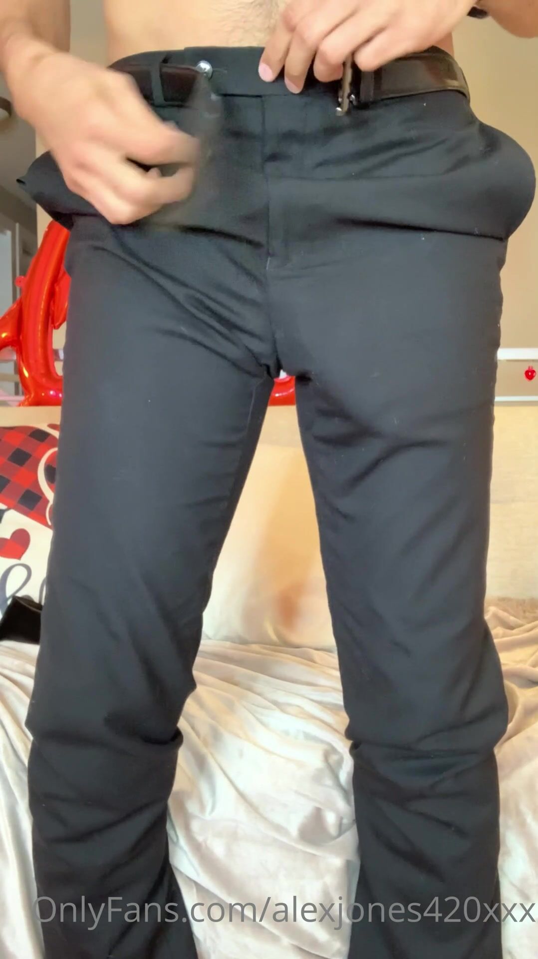 زب ضخم 30 سم رجل متحمس