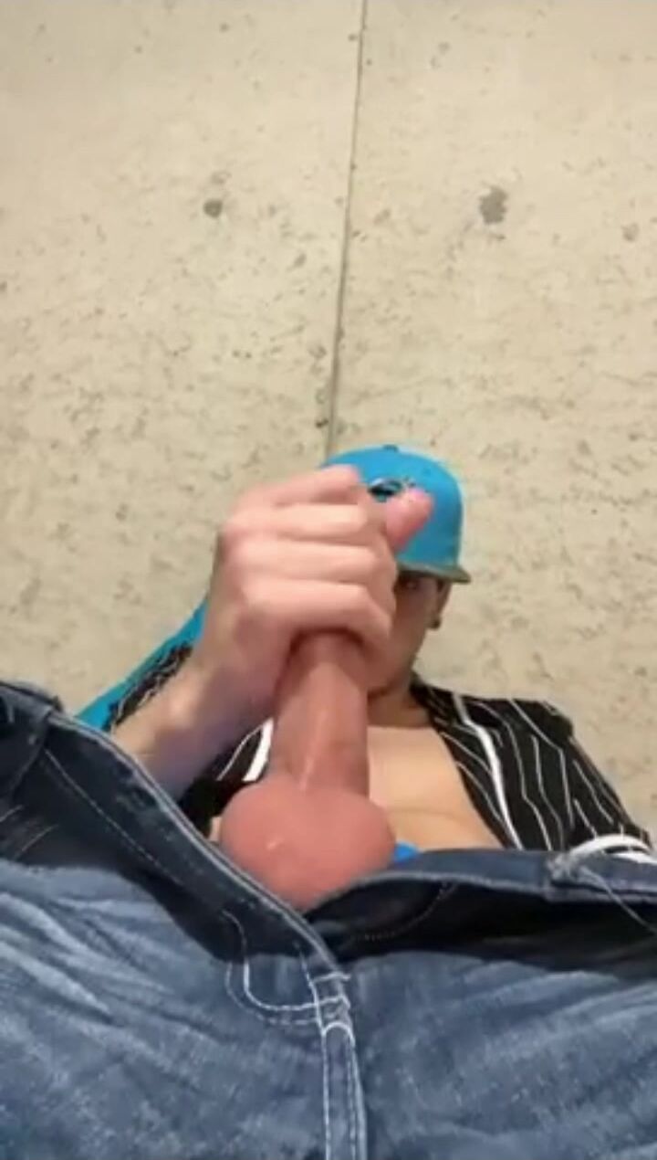 Hornyスケーター少年 jerking