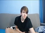 Twink wichst vor der cam - geiler gay-porno