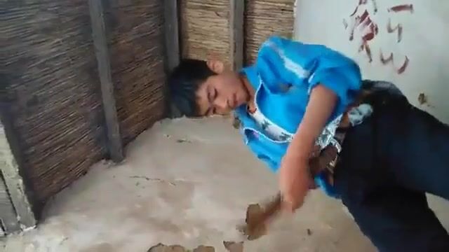 Asian lad gets hot in open toilets