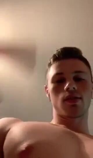 Athletic str8 baited jerking on cam
