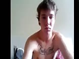 Aussie skater strokes and fingers on cam