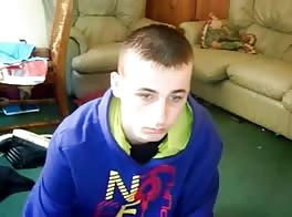 Blonder junge wird heiß 2