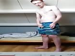 オランダの美少年、寝室で激しい行為
