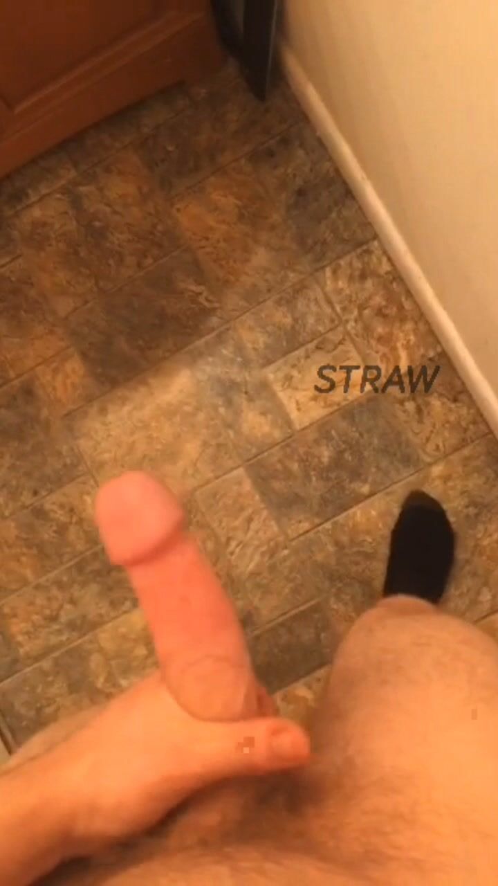 Hot guy flexes and jerks off in sink cam