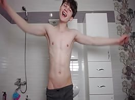 Hung twink gets hot 2