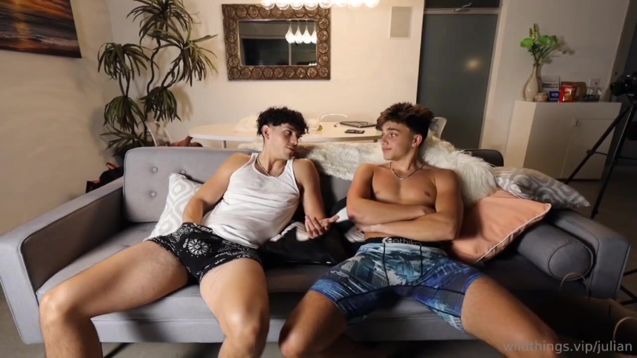 Heißer julian hämmert braden mit sextoy