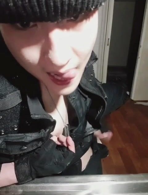 Hot korean swat officer cumming 2