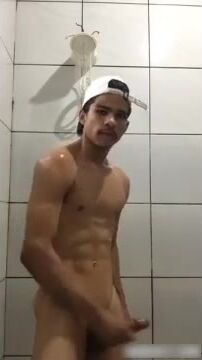 拉丁小鲜猛烈撸硬屌
