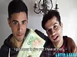 Latinos gostosos comendo novinhos