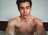 Muscular cam guy goes hot