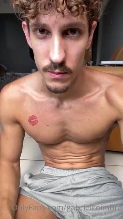 горячий парень с of дрочит твёрдый хуй 97