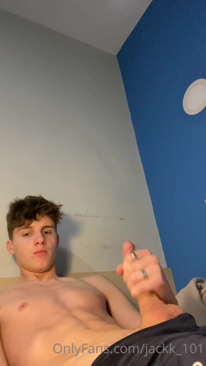 Hot of guy wanks hard cock 6902d0efda792