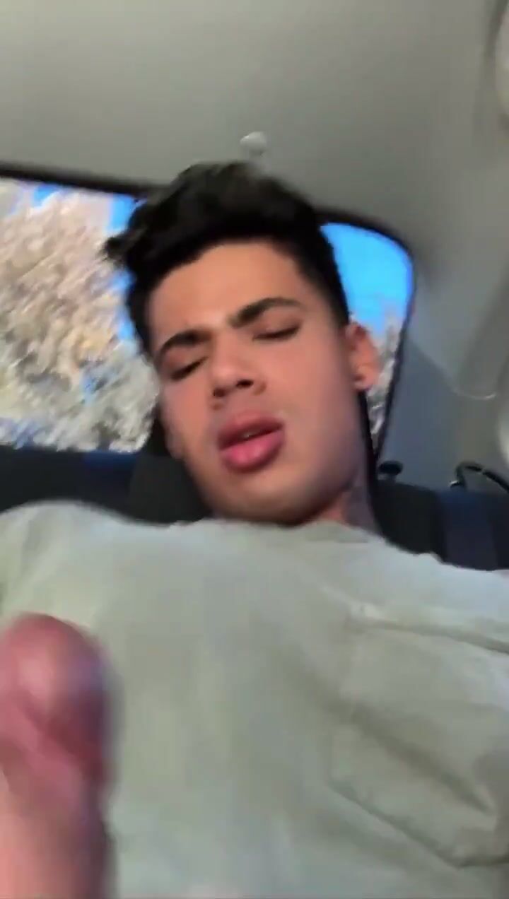 Hot of guy wanks hard cock 6908d46f1429e