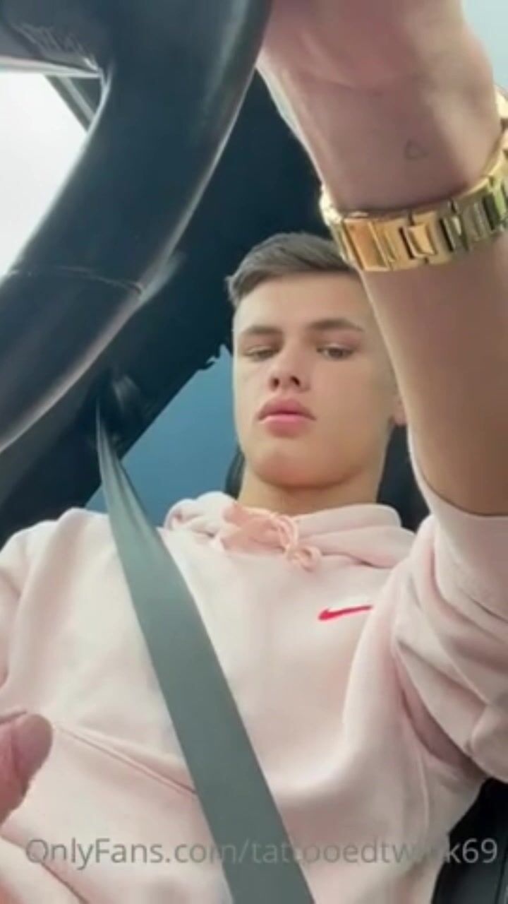 Hot of wanking clip 6989e9322b035