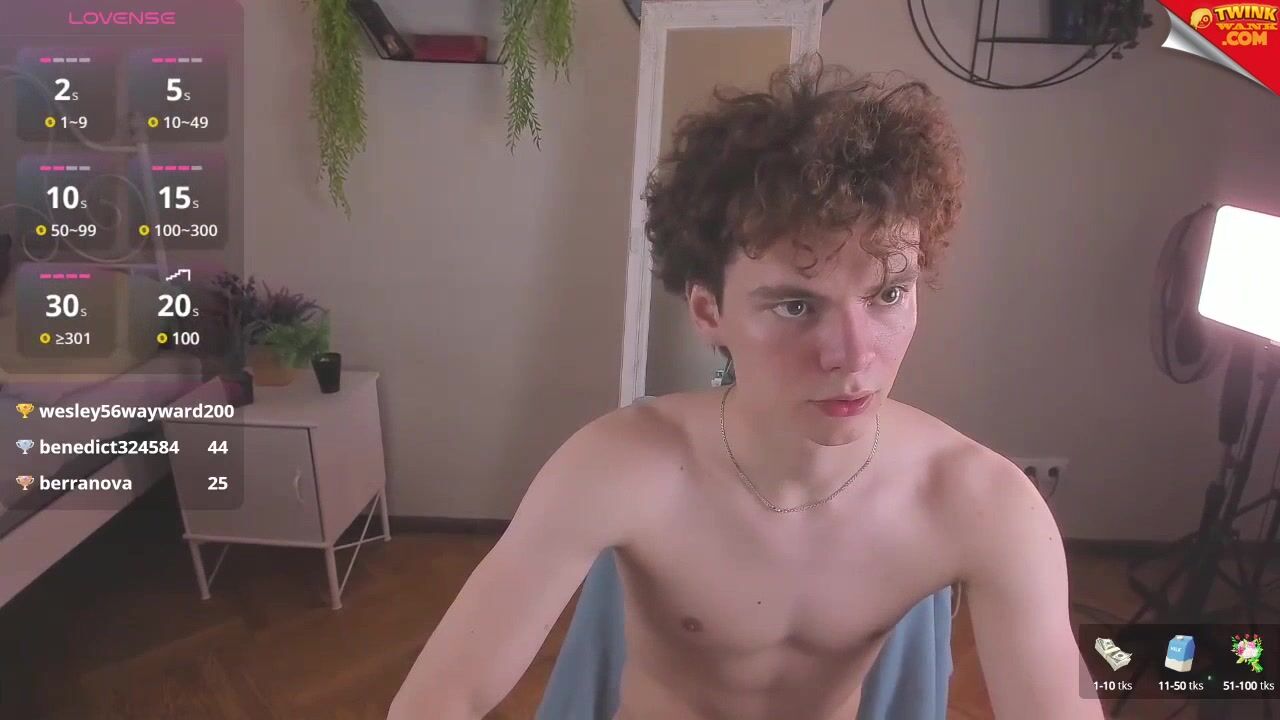 Sexy twink solo cam show - hot porn tube 2