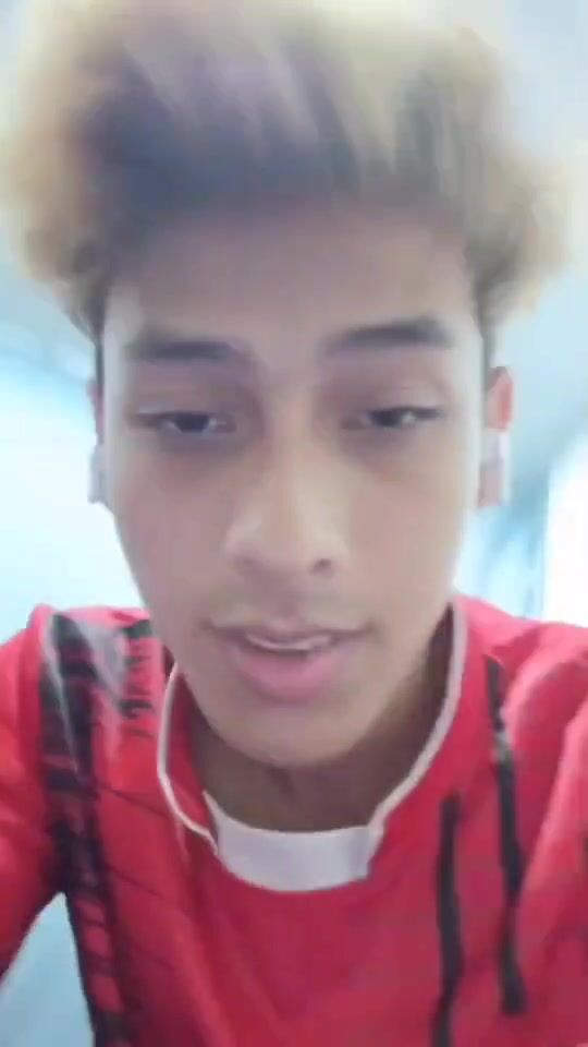 Thai guy jerks off and cums hard on cam