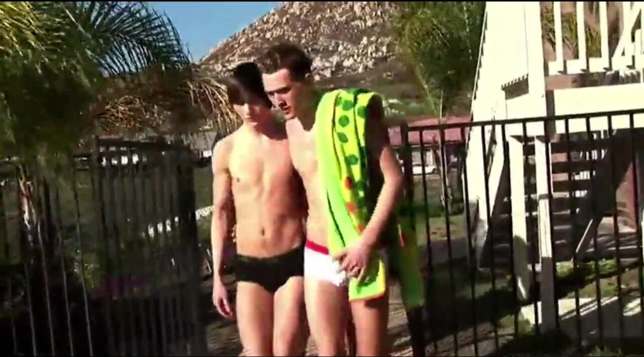 Hot tub bareback fourway with twink daddy muscle cocks