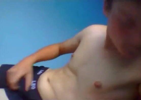 Webcam-twink wichst seinen harten schwanz