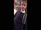 饥渴的大学男生脱衣和精彩的男秀色情