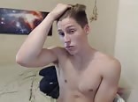 Twink hunk unloads a ton