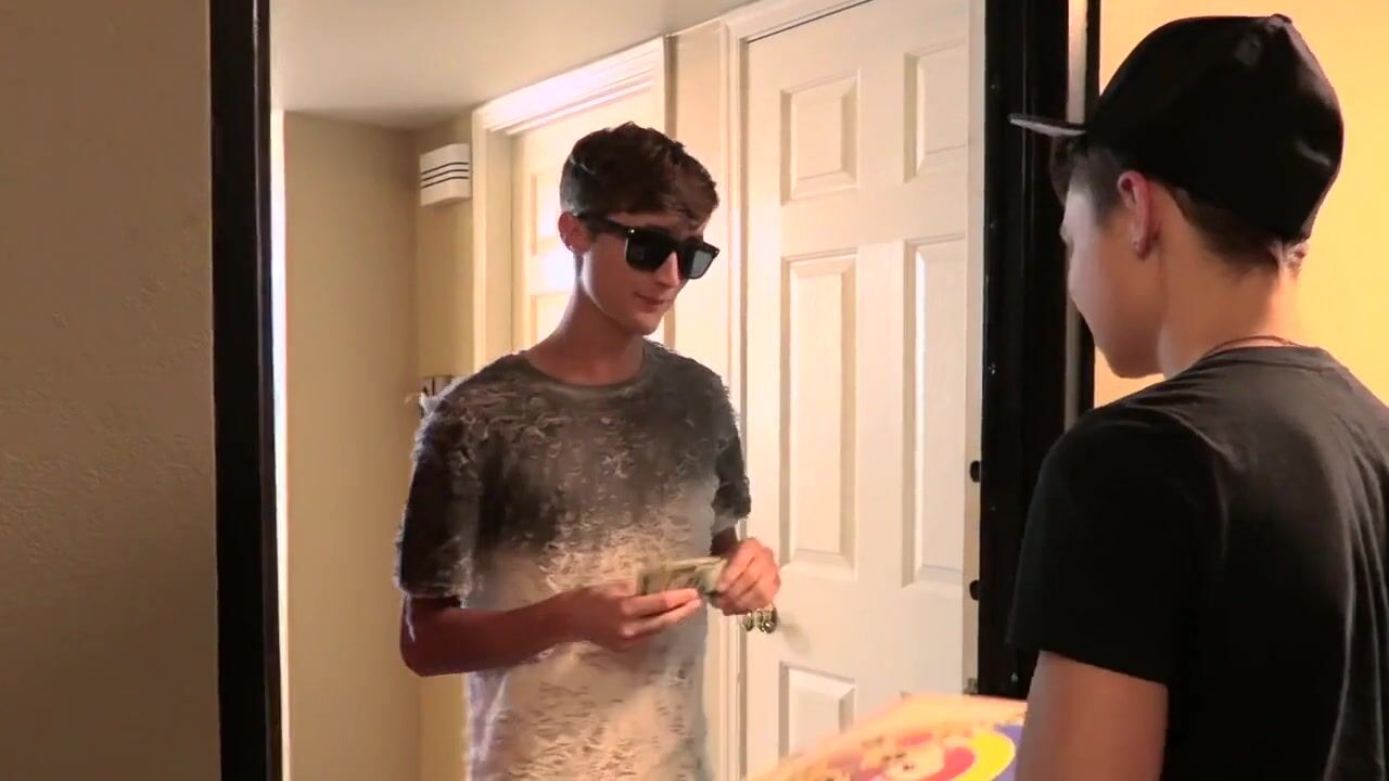 Pizza delivery twink gets fucked raw