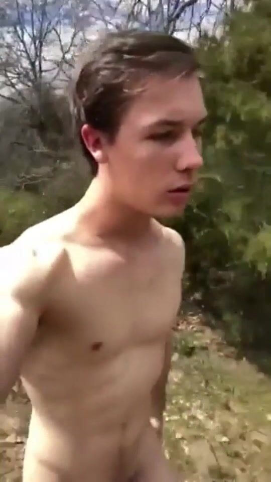 Parents always home, so i jerk off in the park