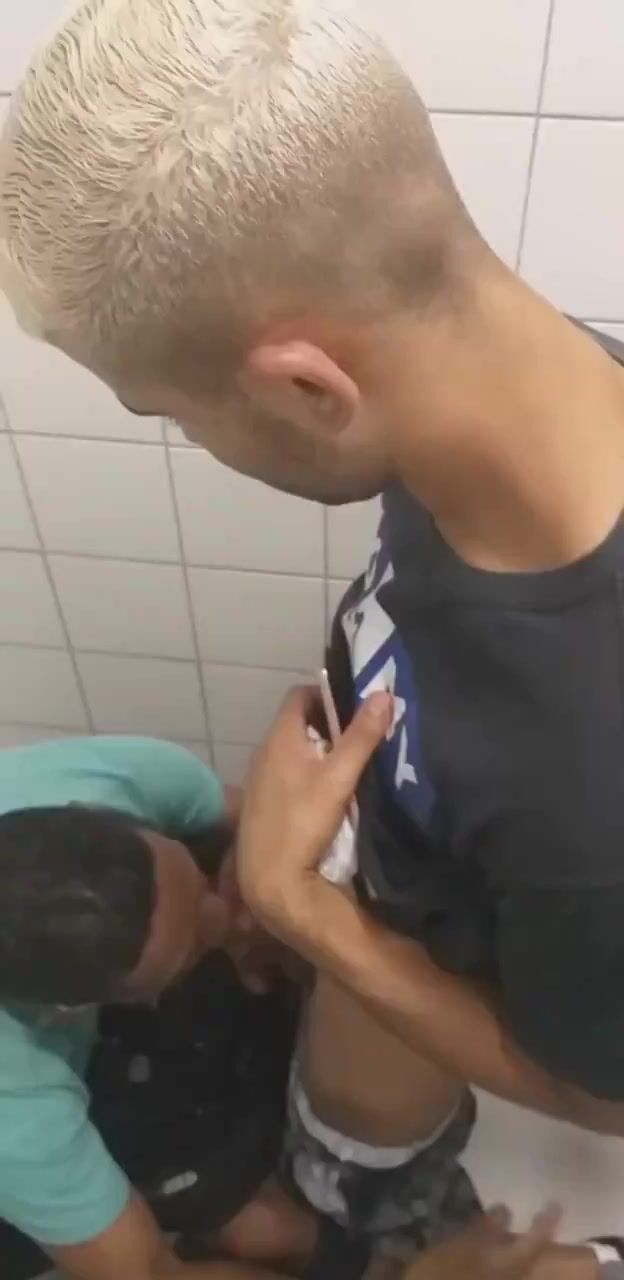Stranger sucks cock in toilet