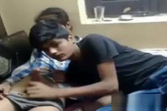 インド系ツインク裸のカムちんこ