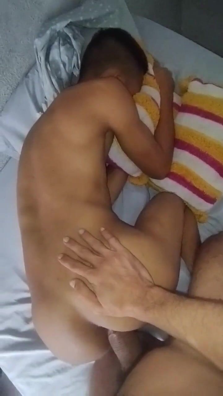 بورنو كاميرا مراهق بدون واقي: جنس مع صبي بريء