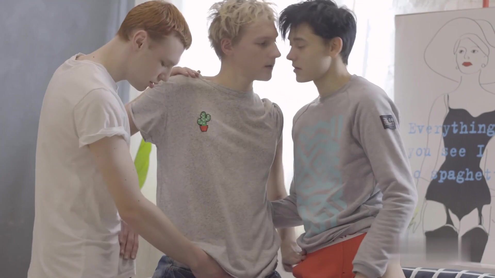 Twink lovers invited to threesome