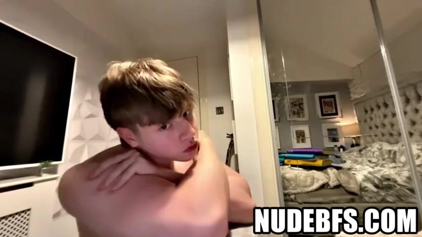 Irish boy präsentiert schwanz